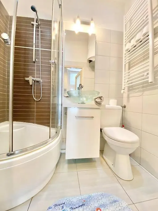 Stay Cool! Apartment With Sauna And Private Garden Budapeşte